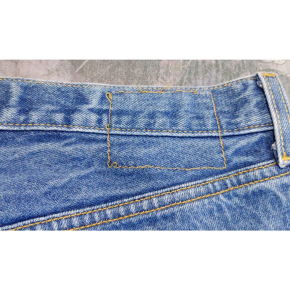 Levi's 501 Button Fly Jean Straight Leg Medium Wash Blue Denim Mens Size 32 x 30 - Picture 9 of 10